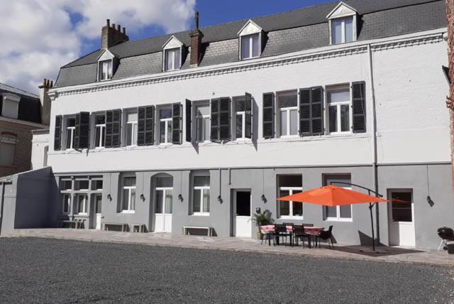 Les Suites Fenelon Le Cateau-Cambresis Eksteriør bilde